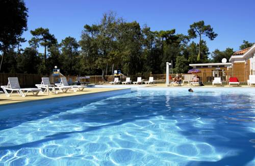 Saint Trojan les Bains France code promo Booking.com