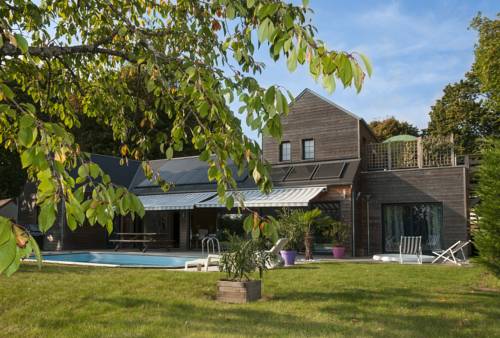 Jargeau France Promo Code Booking.com