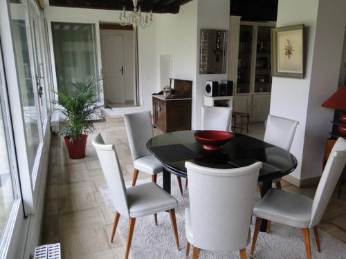 Chilly-Mazarin France Promo Code Booking.com