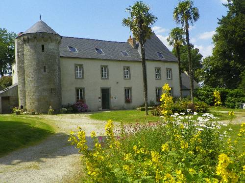 Glomel France code promo Booking.com