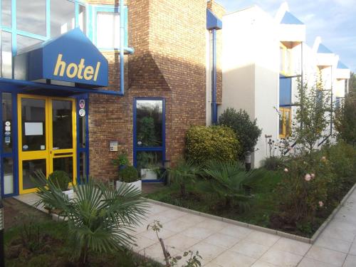Coignieres France Promo Code Agoda.com