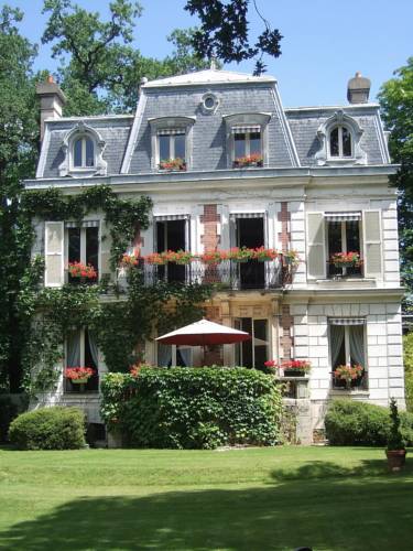 Maisons-Laffitte France Promo Code Booking.com