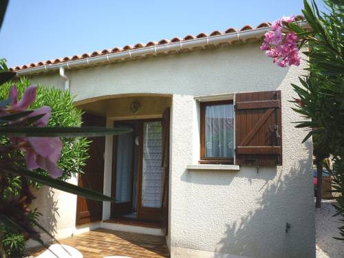 Saint-Cyprien France Promo Code Booking.com