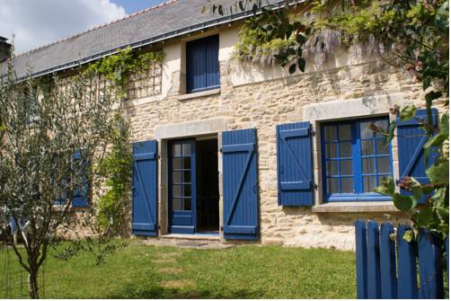 Surzur France code promo hôtel booking.com