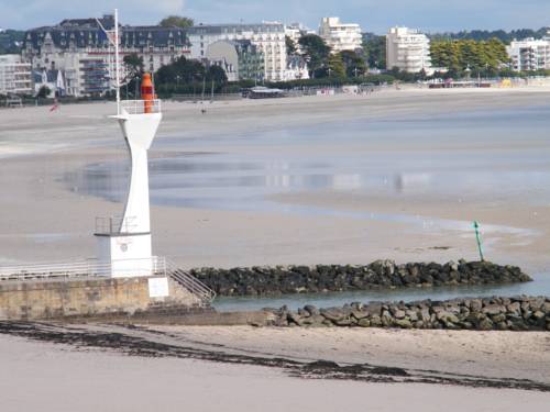 Le Pouliguen France code promo hôtel booking.com
