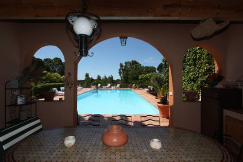 Fréjus France code promo Booking.com